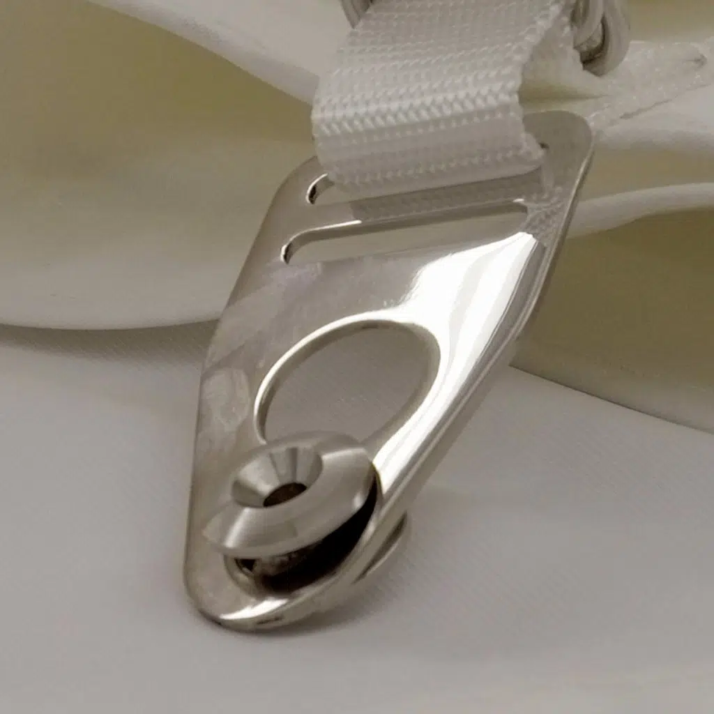 Shade Buckle